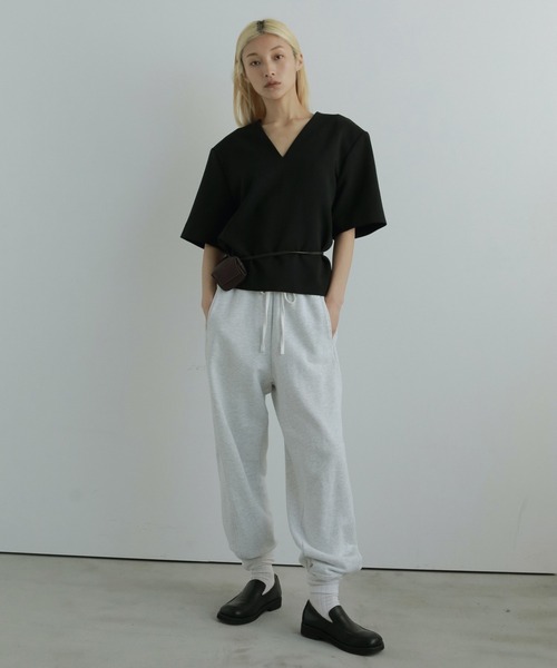 anuke（アンヌーク）の「Ecoleather Waist Pouch（ボディバッグ/ウエストポーチ・レディース・ブラウン/ブラック・FREE）」の12枚目の写真