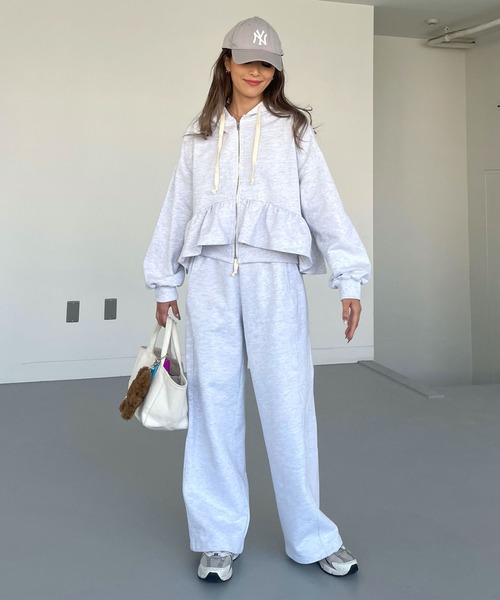 裾フリルパーカースウェットセットアップ（セットアップ）｜CHERI