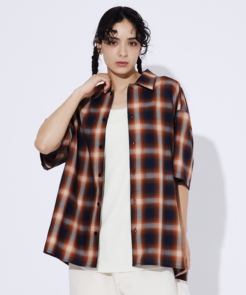 Revo.(レボ)の「【Revo./レボ】Relax Fit /リラックスフィット /USEDライクオンブレーチェックシャツ/ユニセックス(シャツ/ブラウス・メンズ・ブラック/ネイビー・M/L)」の1枚目の写真
