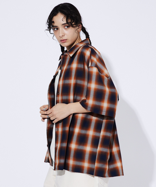 Revo.(レボ)の「【Revo./レボ】Relax Fit /リラックスフィット /USEDライクオンブレーチェックシャツ/ユニセックス(シャツ/ブラウス・メンズ・ブラック/ネイビー・M/L)」の15枚目の写真