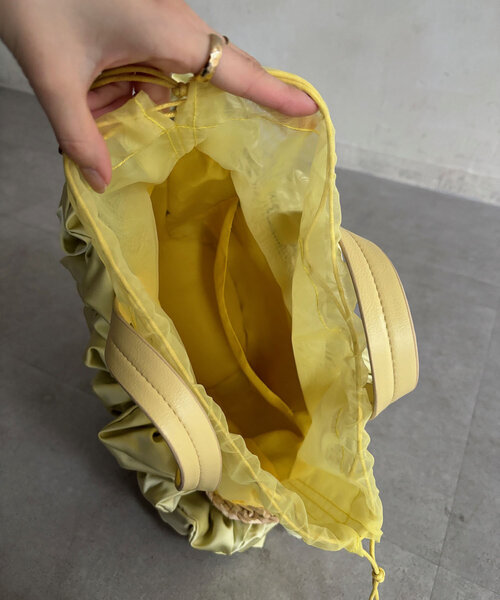 DouDou（ドゥドゥ）の「【WEB限定】コサージュカゴバッグ（かごバッグ・レディース・ブラック/グレー/イエロー・FREE）」の5枚目の写真