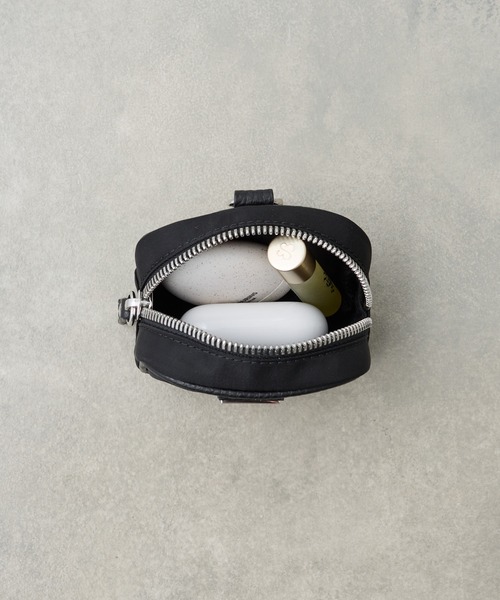 IACUCCI（イアクッチ）の「アーゴ チャーム NYLON/CERVO（その他小物・レディース・ブラック・FREE）」の4枚目の写真