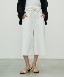 新品 23区 ホワイトデニム クロップド パンツ - メルカリ