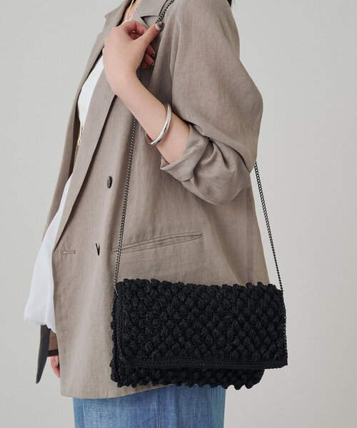 LOUNGEDRESS(ラウンジドレス)の「【A&A Accessories 】INDIA チェーンストローBAG(トートバッグ・レディース・ブラック/ゴールド・FREE)」の4枚目の写真