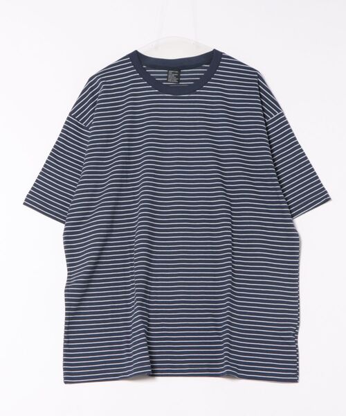 a.p.o.v.(エーピーオービー)の「a.p.o.v. ピンボーダーコットンオーバーサイズTシャツ(Tシャツ/カットソー・メンズ・ブルー/レッド/ネイビー/ブラック・ONESIZE)」の11枚目の写真