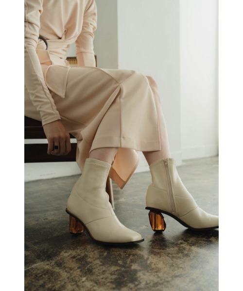 Knuth Marf(クヌースマーフ)の「clear heel boots(ブーツ・レディース・ブラック/アイボリー・23/24/25)」の1枚目の写真