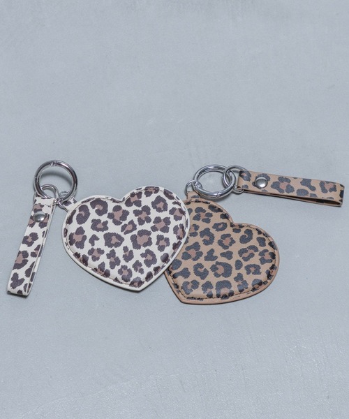 LOWRYS FARM（ローリーズファーム）の「ハートミラーチャーム　496984（キーホルダー・レディース・ブラウン/アイボリー・FREE）」の4枚目の写真