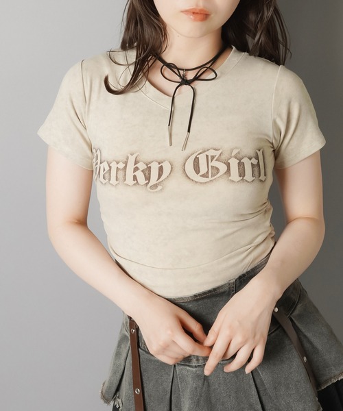 SPINNS(スピンズ)の「Vネック半袖カットソー/ピタTシャツ/PERKY(Tシャツ/カットソー・レディース・アイボリー/カーキ/チャコール・ONESIZE)」の2枚目の写真