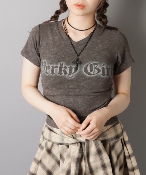 SPINNS(スピンズ)の「Vネック半袖カットソー/ピタTシャツ/PERKY(Tシャツ/カットソー・レディース・アイボリー/カーキ/チャコール・ONESIZE)」の8枚目の写真