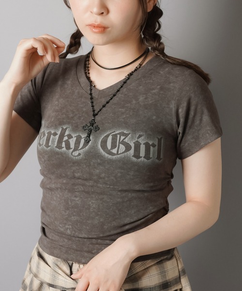 SPINNS(スピンズ)の「Vネック半袖カットソー/ピタTシャツ/PERKY(Tシャツ/カットソー・レディース・アイボリー/カーキ/チャコール・ONESIZE)」の11枚目の写真