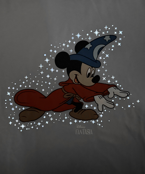 MICKEY MOUSE（ミッキーマウス）の「MICKEY MOUSE / ミッキー マウス 別注 ファンタジア “蓄光” プリント T（Tシャツ/カットソー・メンズ・ブラックミックス/ネイビー/コバルトブルー/ホワイト/ブラック系その他/チャコールグレー/ブラック・SMALL/MEDIUM/LARGE）」の15枚目の写真