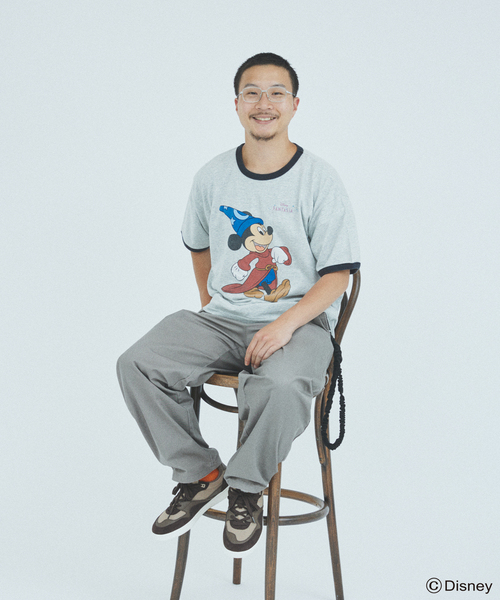 MICKEY MOUSE（ミッキーマウス）の「MICKEY MOUSE / ミッキー マウス 別注 ファンタジア “蓄光” プリント T（Tシャツ/カットソー・メンズ・ブラックミックス/ネイビー/コバルトブルー/ホワイト/ブラック系その他/チャコールグレー/ブラック・SMALL/MEDIUM/LARGE）」の20枚目の写真