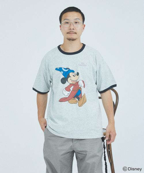 MICKEY MOUSE（ミッキーマウス）の「MICKEY MOUSE / ミッキー マウス 別注 ファンタジア “蓄光” プリント T（Tシャツ/カットソー・メンズ・ブラックミックス/ネイビー/コバルトブルー/ホワイト/ブラック系その他/チャコールグレー/ブラック・SMALL/MEDIUM/LARGE）」の22枚目の写真