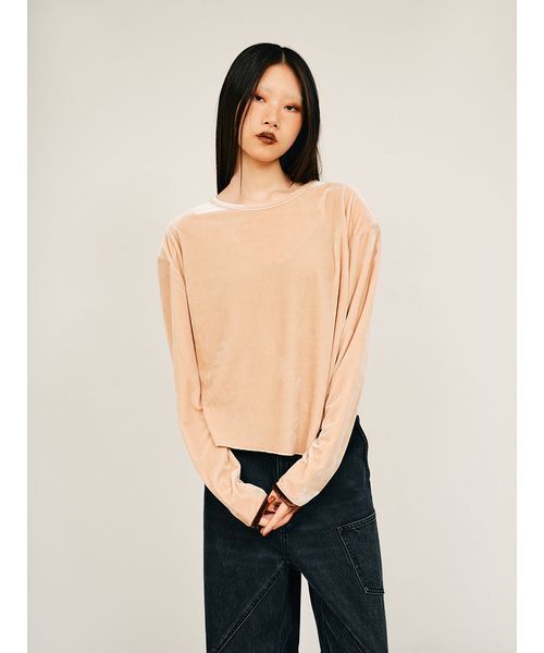 null.（ヌル）の「ベロアドロップショルダートップス（Tシャツ/カットソー・レディース・チャコールグレー/アイボリー/ブラック・F）」の2枚目の写真