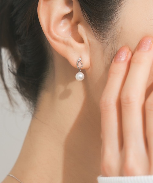 Jewel closet by L&Co.(ジュエルクローゼットバイエルアンドコー)の「プラチナ アコヤパール ダイヤモンド ピアス(ピアス(両耳用)・レディース・プラチナム・FREE)」の9枚目の写真