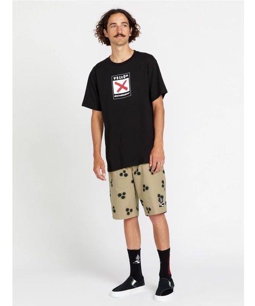 VOLCOM(ボルコム)の「【VOLCOM/ボルコム】Schroff X Volcom Elastic Waist Shorts/ウエストゴム総柄ショートパンツ(その他パンツ・メンズ・ベージュ系その他・SMALL/MEDIUM/LARGE)」の1枚目の写真