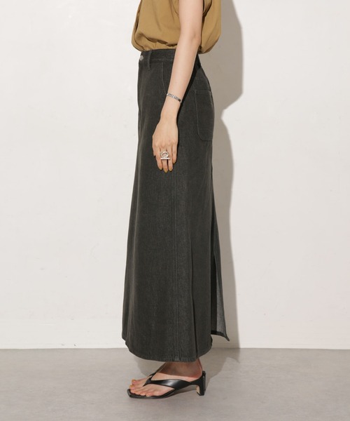 NANO universe（ナノユニバース）の「台形ロングカラーデニムスカート（デニムスカート・レディース・ブルー/ブラック/ブラウン/グリーン・マルチサイズ）」の15枚目の写真