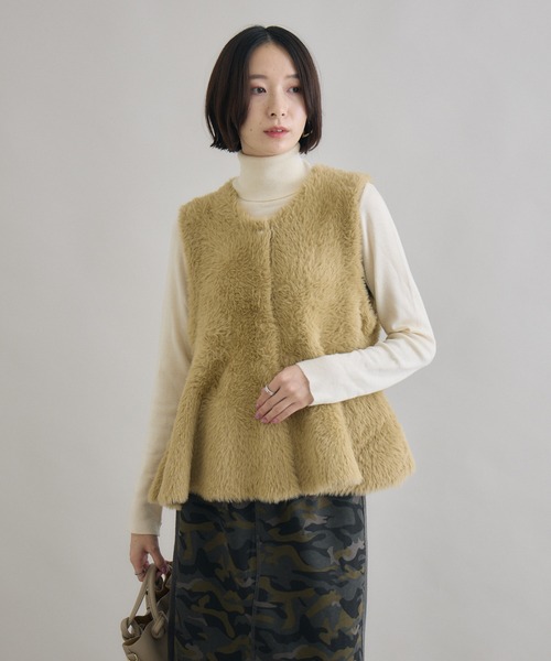 Dignite Collier フェザーヤーンペプラムジレ　ブラック フェザーヤーンペプラムジレ Dignite collier | KURUKURU苦楽園店