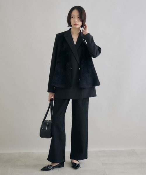 Dignite Collier フェザーヤーンペプラムジレ　ブラック フェザーヤーンペプラムジレ Dignite collier | KURUKURU苦楽園店