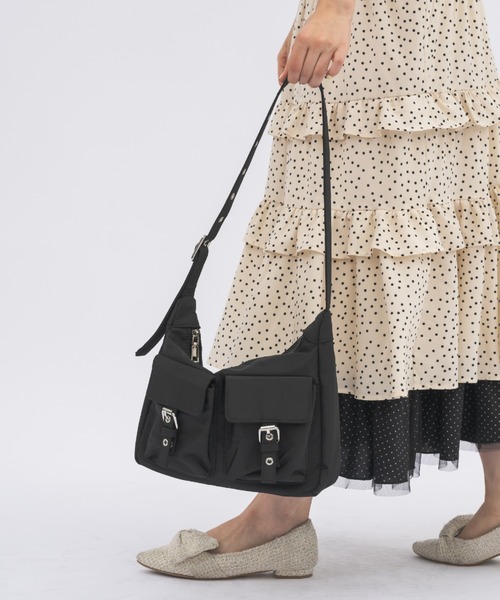 idem（イデム）の「double pocket nylon bag / ダブルポケットナイロンバッグ（ショルダーバッグ・レディース・アイボリー/ブラック/イエロー・FREE）」の15枚目の写真