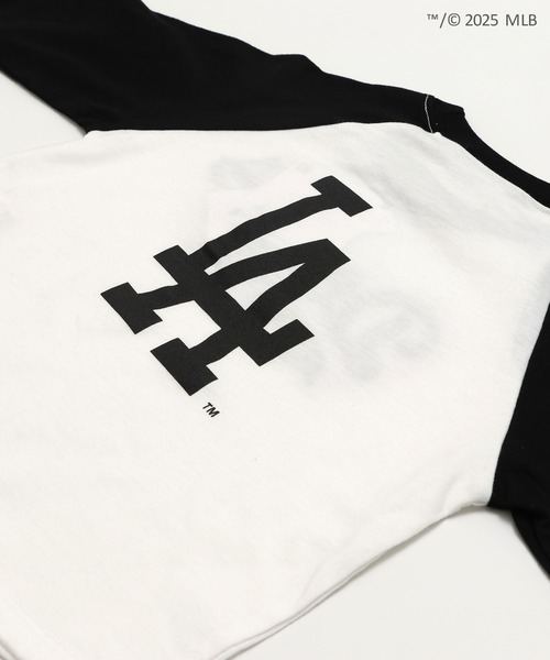 MLB（メジャーリーグベースボール）の「〈MLB〉サガラ刺繍ロゴ ラグラン長袖Tシャツ（Tシャツ/カットソー・キッズ・ブラック/ネイビー/ブラウン・90cm/100cm/110cm/120cm/130cm/140cm/150cm/160cm）」の13枚目の写真