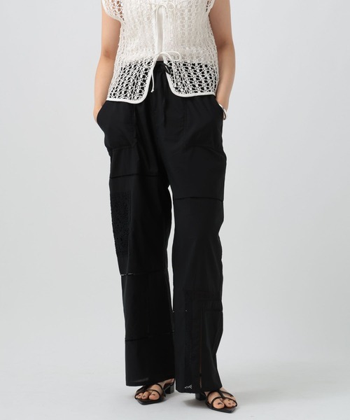BAYFLOW（ベイフロー）の「[トレンドアイテム]パッチワークレースパンツ（その他パンツ・レディース・ブラック/ホワイト・FREE）」の2枚目の写真