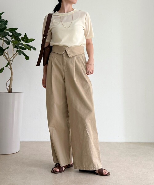 fredy emue（フレディエミュ）の「ベロア半袖Tシャツ（Tシャツ/カットソー・レディース・ブラック/ピンク/ブラウン/クリーム・38）」の5枚目の写真