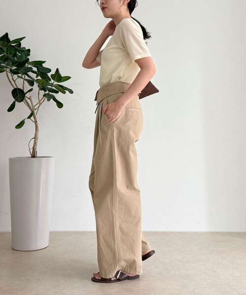 fredy emue（フレディエミュ）の「ベロア半袖Tシャツ（Tシャツ/カットソー・レディース・ブラック/ピンク/ブラウン/クリーム・38）」の6枚目の写真