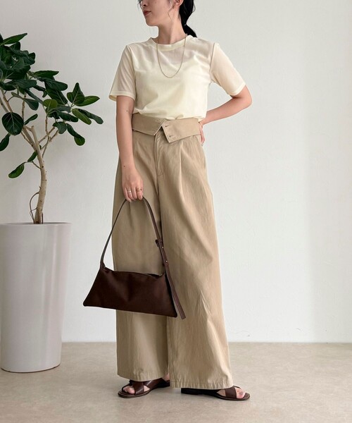 fredy emue（フレディエミュ）の「ベロア半袖Tシャツ（Tシャツ/カットソー・レディース・ブラック/ピンク/ブラウン/クリーム・38）」の8枚目の写真