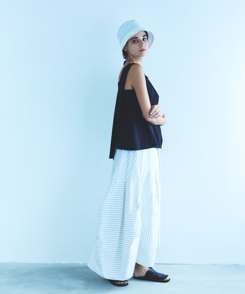 c/est（シーエ）の「c/est/ LUCK スカート 秋服 冬服（スカート・レディース・ネイビー/オフホワイト・1/2）」の2枚目の写真