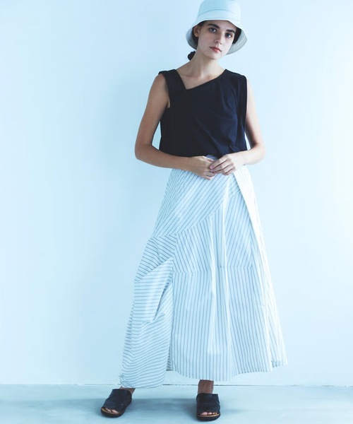 c/est（シーエ）の「c/est/ LUCK スカート 秋服 冬服（スカート・レディース・ネイビー/オフホワイト・1/2）」の4枚目の写真