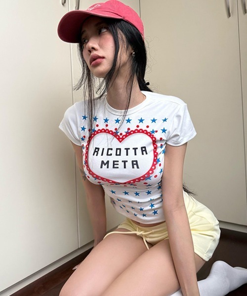 gossip!ロサンゼルス(ゴシップロサンゼルス)の「Y2K ハート★スター クルー半袖T フェミニン可愛いトップス(Tシャツ/カットソー・レディース・ホワイト・FREE)」の4枚目の写真