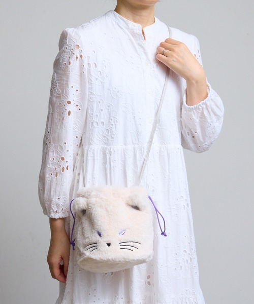 COMMON WARE(コモンウェアー)の「EM : 猫 秋冬 ファー|ハルキャット巾着ショルダー(ショルダーバッグ・レディース・アイボリー/ブラック/グレー/キャメル・FREE)」の6枚目の写真