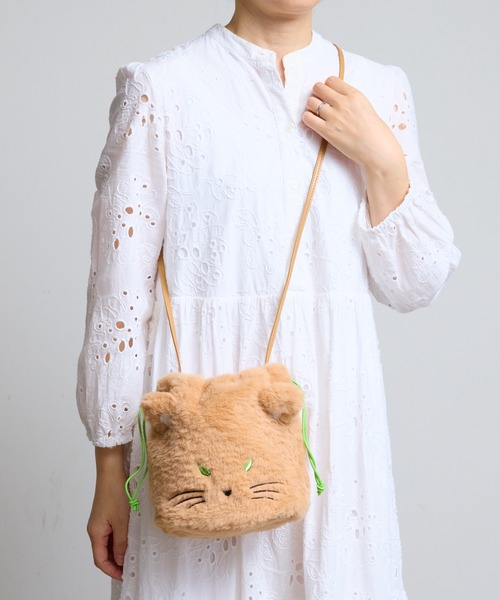 COMMON WARE(コモンウェアー)の「EM : 猫 秋冬 ファー|ハルキャット巾着ショルダー(ショルダーバッグ・レディース・アイボリー/ブラック/グレー/キャメル・FREE)」の14枚目の写真