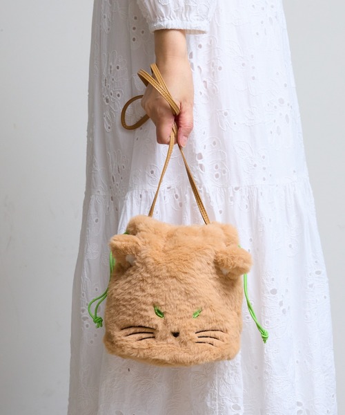 COMMON WARE(コモンウェアー)の「EM : 猫 秋冬 ファー|ハルキャット巾着ショルダー(ショルダーバッグ・レディース・アイボリー/ブラック/グレー/キャメル・FREE)」の15枚目の写真