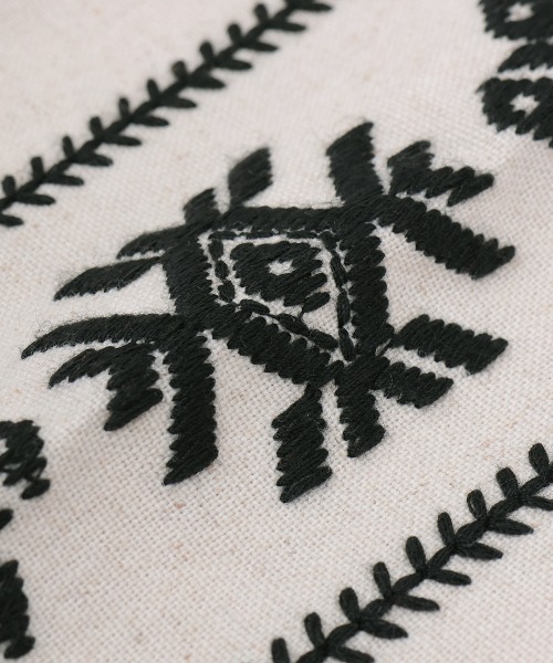 チチカカ(チチカカ)の「キカ刺繍スキッパーブラウス(シャツ/ブラウス・レディース・オレンジ/ブラック/ホワイト・FREE)」の18枚目の写真