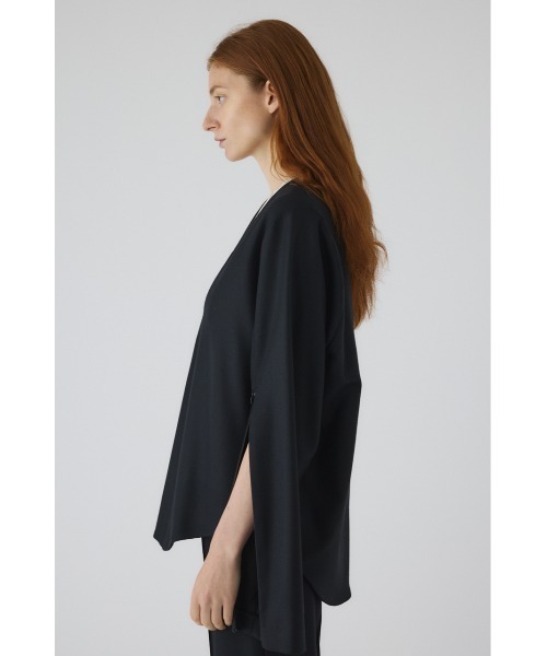 RIM.ARK（リムアーク）の「Wool saxony U curve tops ウールサキソニーユーカーブトップス（シャツ/ブラウス・レディース・ブラック/グレー・FREE）」の5枚目の写真