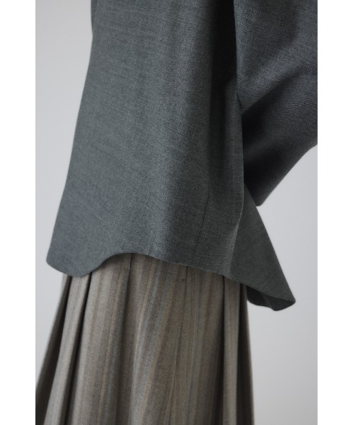 RIM.ARK（リムアーク）の「Wool saxony U curve tops ウールサキソニーユーカーブトップス（シャツ/ブラウス・レディース・ブラック/グレー・FREE）」の18枚目の写真