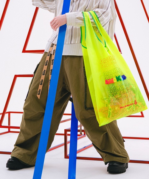 amok（アモク）の「AMOK BAG（ショルダーバッグ・メンズ・ブルー/ブラック/イエロー/ピンク/ホワイト・FREE）」の4枚目の写真