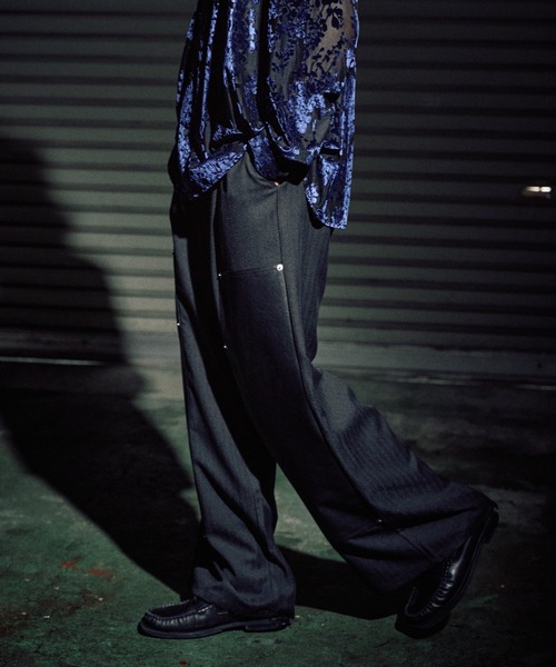 CASPER JOHN（キャスパージョン）の「Double knee flare slacks / ダブルニーフレアスラックス（スラックス・メンズ・ブラック系その他/ブラック・LARGE/MEDIUM/SMALL/X-SMALL）」の11枚目の写真