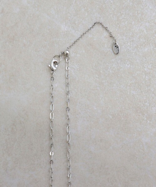 fredy emue（フレディエミュ）の「3モチーフプチネックレス（ネックレス・レディース・シルバー/ゴールド・FREE）」の3枚目の写真