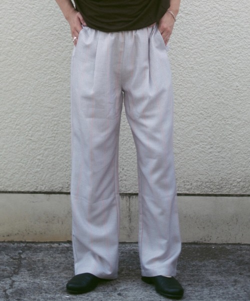 INTER FACTORY（インターファクトリー）の「2/9号室（かおこ&ひろと） - Pajama style easy pants / パジャマ風イージーパンツ　made in IF Div.（スラックス・メンズ・アイボリー/ライトブルー・MEDIUM/LARGE）」の2枚目の写真
