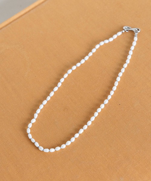 A part by(アパートバイ)の「tiny pealネックレス(ネックレス・レディース・ライトブルー/シルバー・FREE)」の1枚目の写真