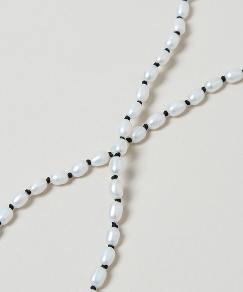 A part by(アパートバイ)の「tiny pealネックレス(ネックレス・レディース・ライトブルー/シルバー・FREE)」の5枚目の写真
