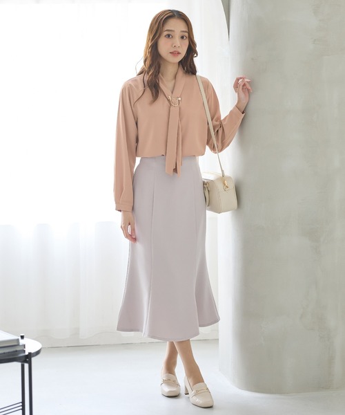 Honeys（ハニーズ）の「【WEB限定／褒められ】パールリング付きボウタイブラウス（シャツ/ブラウス・レディース・ピンク/グレイッシュブルー/グレイッシュベージュ/ブラック/アイボリー・LL/3L/S/M/L）」の16枚目の写真