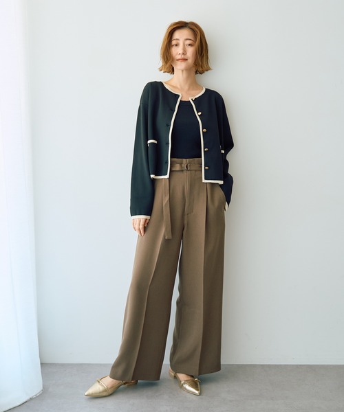 YECCA VECCA（イェッカヴェッカ）の「金釦トリミングジャケットライクカーディガン（カーディガン/ボレロ・レディース・ブラック/アイボリー/ダークベージュ・FREE）」の7枚目の写真