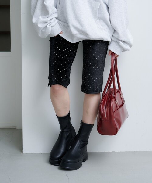 Kastane(カスタネ)の「【500mlペットボトル収納可】スリックボストンバッグ(ボストンバッグ・レディース・ダークブラウン/バーガンディー/ブラック・FREE)」の6枚目の写真