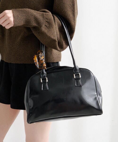 Kastane(カスタネ)の「【500mlペットボトル収納可】スリックボストンバッグ(ボストンバッグ・レディース・ダークブラウン/バーガンディー/ブラック・FREE)」の9枚目の写真