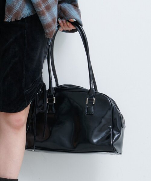 Kastane(カスタネ)の「【500mlペットボトル収納可】スリックボストンバッグ(ボストンバッグ・レディース・ダークブラウン/バーガンディー/ブラック・FREE)」の11枚目の写真