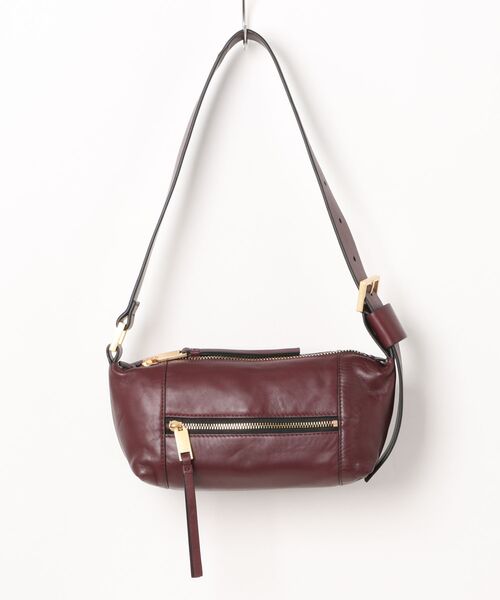 ALLSAINTS(オールセインツ)の「VEGA LEATHER MINI BAG | VEGA レザー ミニ バッグ(ショルダーバッグ・レディース・レッド系・ONE SIZE)」の9枚目の写真